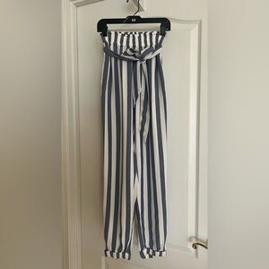 American Eagle Outfitters Navy Blue and White Striped Dressy Pants. Size XXS